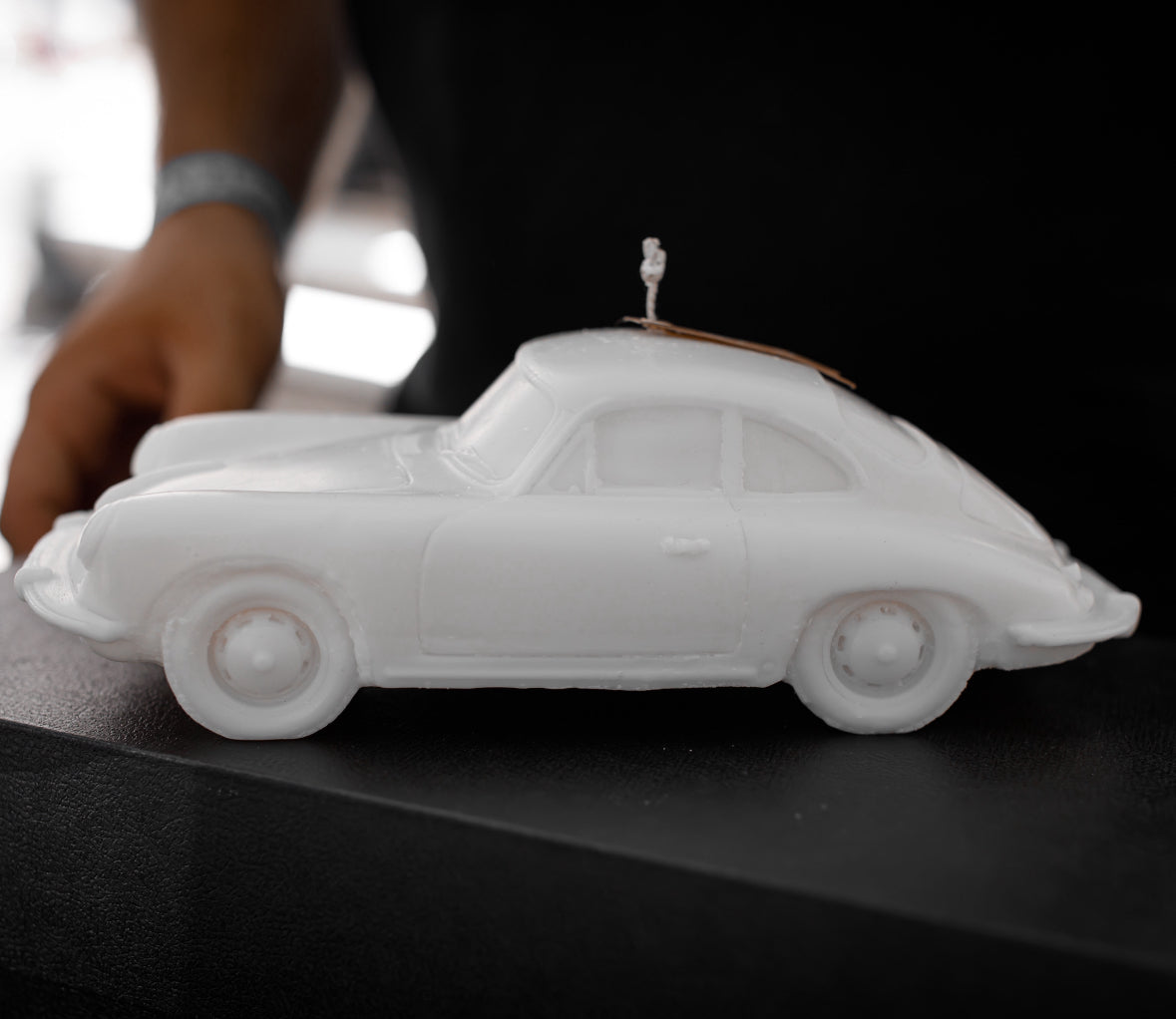 Bougie parfumée artisanale Porsche 356 SC – décoration automobile raffinée