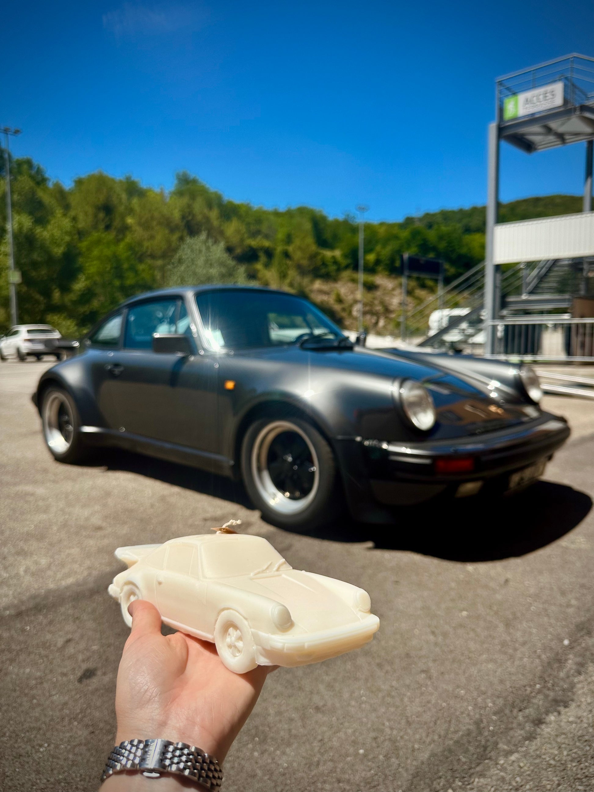  Bougie parfumée artisanale Porsche 930 Turbo – décoration automobile raffinée