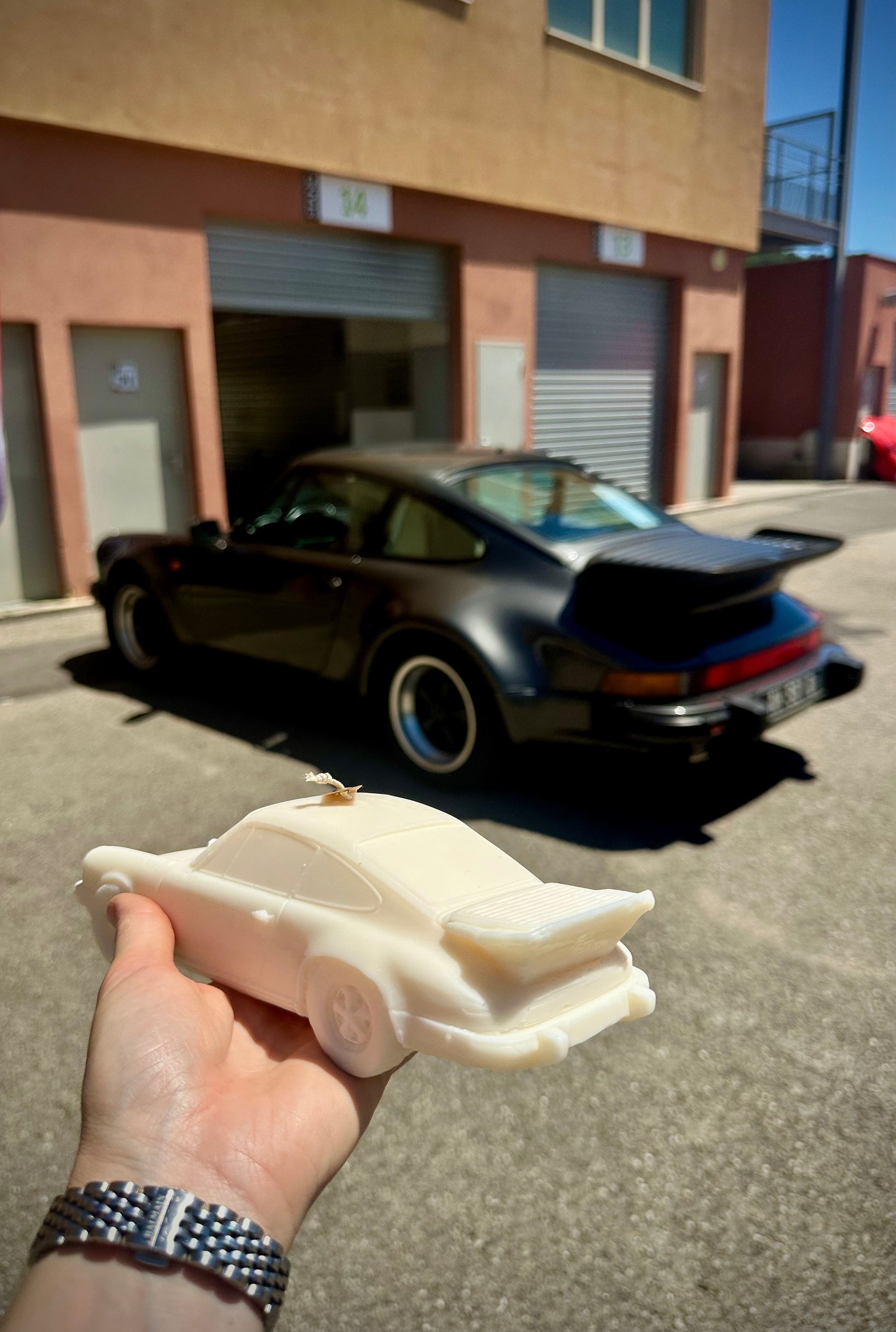  Bougie parfumée artisanale Porsche 930 Turbo – décoration automobile raffinée