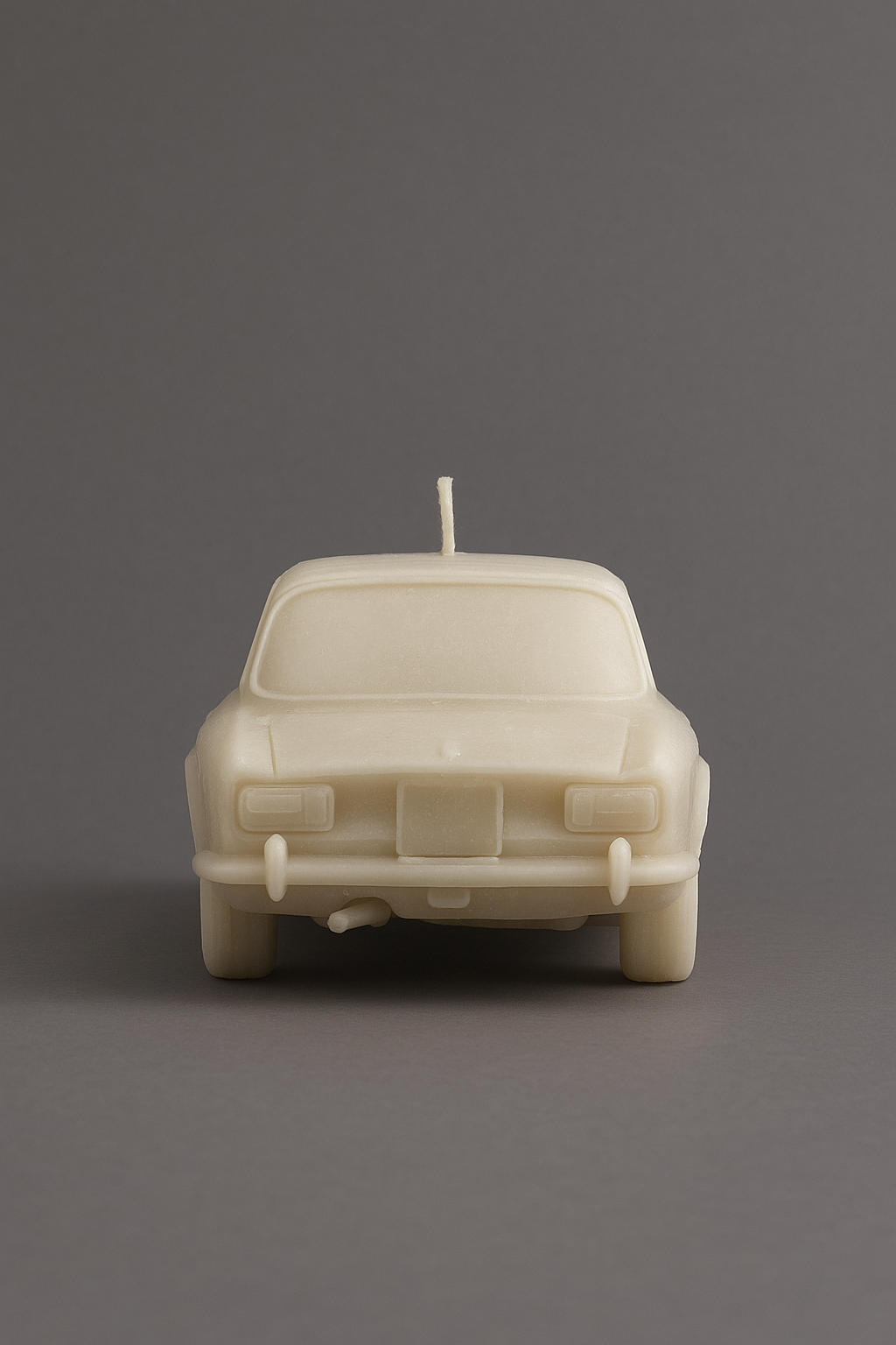 Bougie parfumée artisanale Alfa Romeo Giulia Sprint GT – décoration automobile raffinée