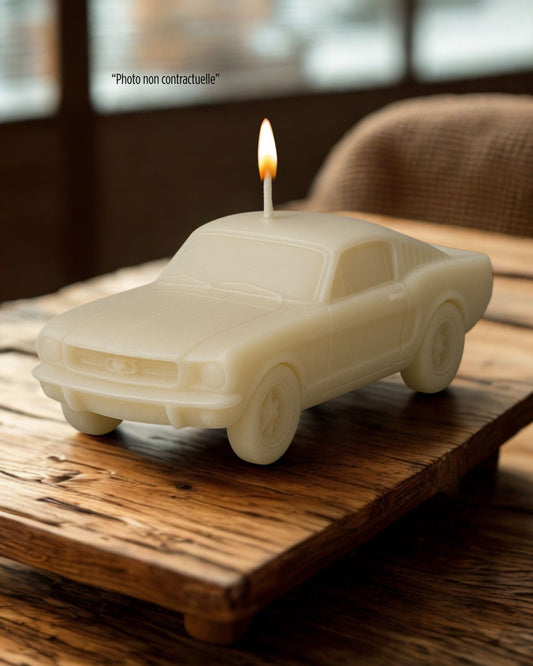 Bougie parfumée artisanale Ford Mustang – décoration automobile raffinée
